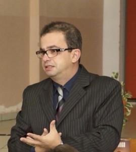 Dr. Renato Zupo