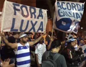 Foto protesto torcida Cruzeiro 1