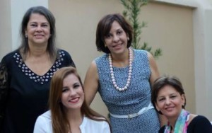 Ana Paula Camargo ao lado dee Mary Helena, Flôr Borges e Adriana Rios