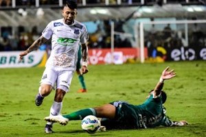 Santos vence Palmeiras