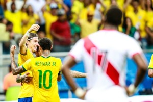 brasil-vence-peru-por-3-a-0-em-salvador