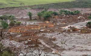 ONU critica governo pela tragédia em Mariana 3