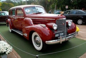 Cadillac-V16-1939