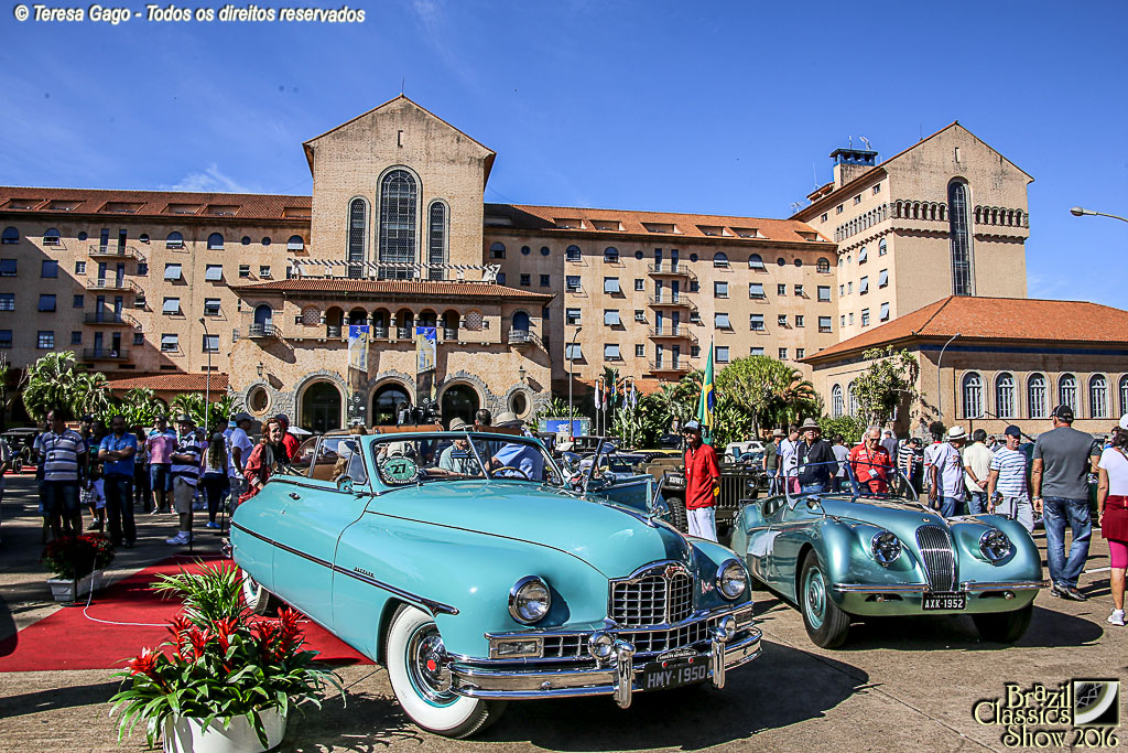 1º Encontro Carros Rebaixados e Antigos de Araxá